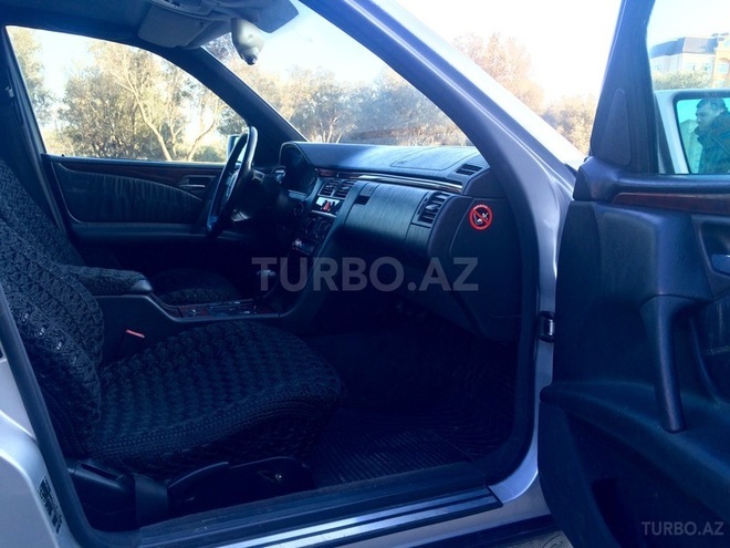 Mercedes E 230 1996, 212,000 km - 2.3 l - Bakı