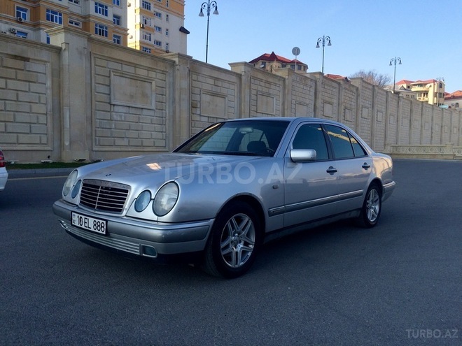 Mercedes E 230 1996, 212,000 km - 2.3 l - Bakı