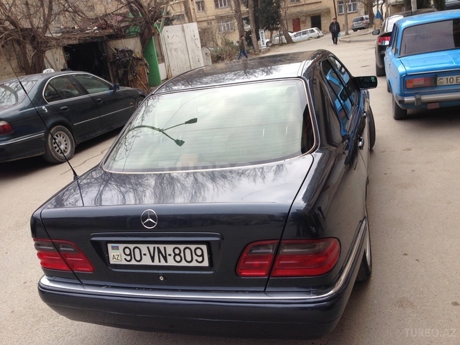 Mercedes E 320 1996, 370,000 km - 3.2 л - Bakı