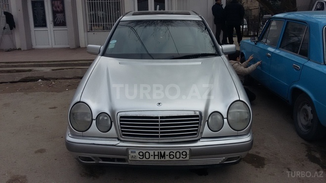 Mercedes E 240 1997, 255,500 km - 2.4 l - Bakı