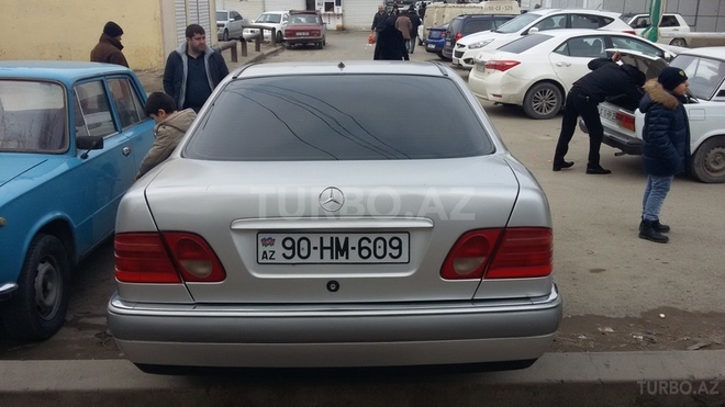 Mercedes E 240 1997, 255,500 km - 2.4 l - Bakı