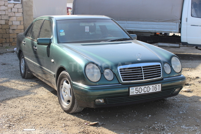 Mercedes E 200 1998, 190,000 km - 2.0 l - Bakı