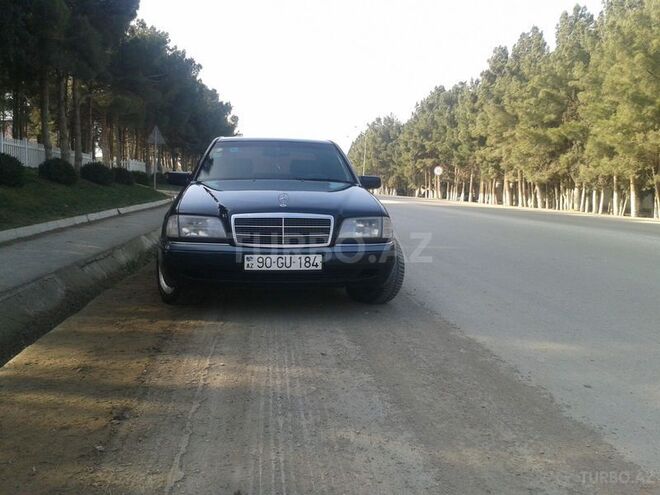 Mercedes C 200 1995, 233,937 km - 2.0 л - Bakı