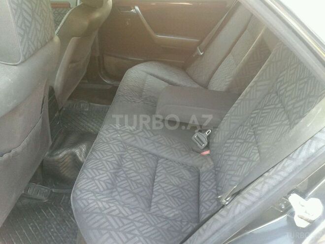 Mercedes C 200 1995, 233,937 km - 2.0 л - Bakı