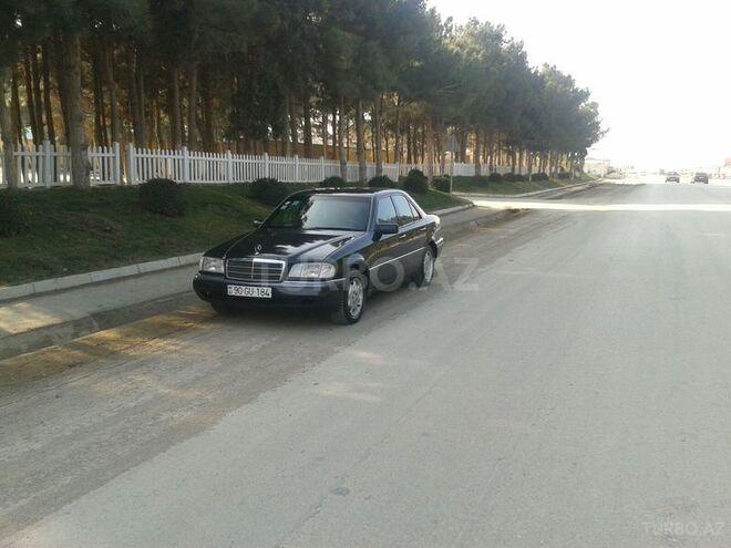 Mercedes C 200 1995, 233,937 km - 2.0 л - Bakı