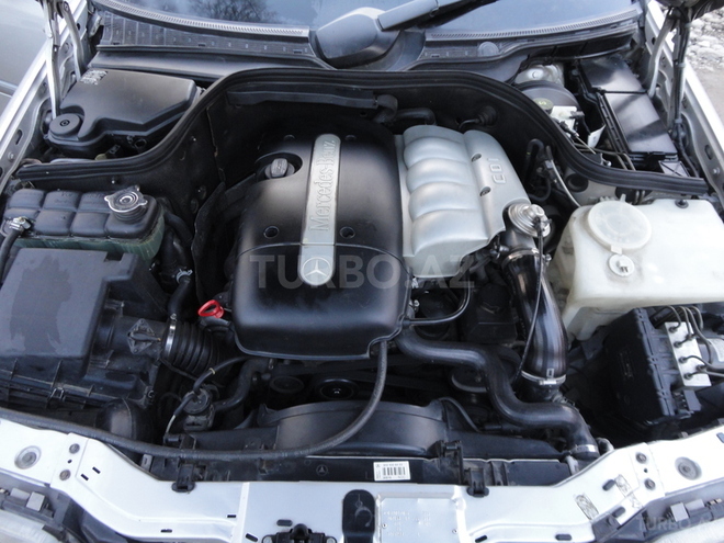 Mercedes C 220 2000, 275,000 km - 2.2 l - Bakı