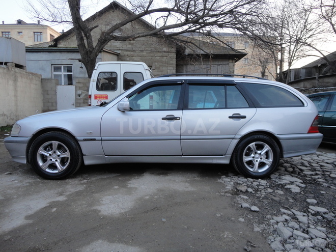 Mercedes C 220 2000, 275,000 km - 2.2 l - Bakı