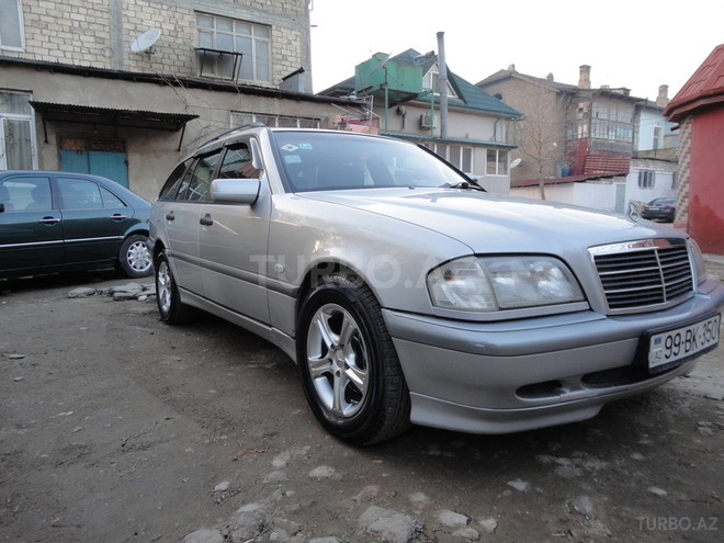 Mercedes C 220 2000, 275,000 km - 2.2 l - Bakı
