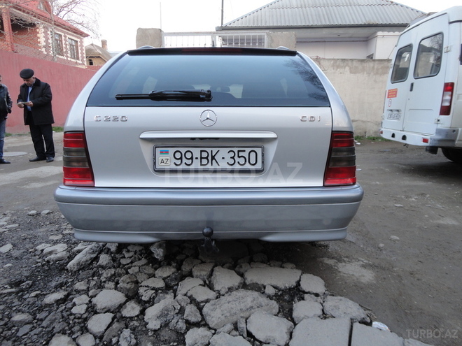 Mercedes C 220 2000, 275,000 km - 2.2 l - Bakı