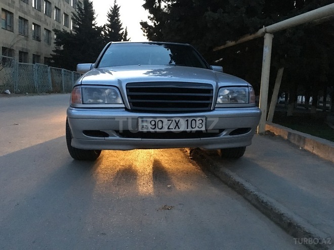 Mercedes C 220 1999, 225,000 km - 2.2 л - Bakı