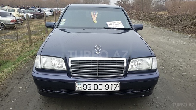 Mercedes C 220 1999, 260,000 km - 0.2 л - Zaqatala