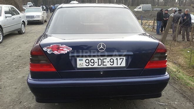 Mercedes C 220 1999, 260,000 km - 0.2 л - Zaqatala