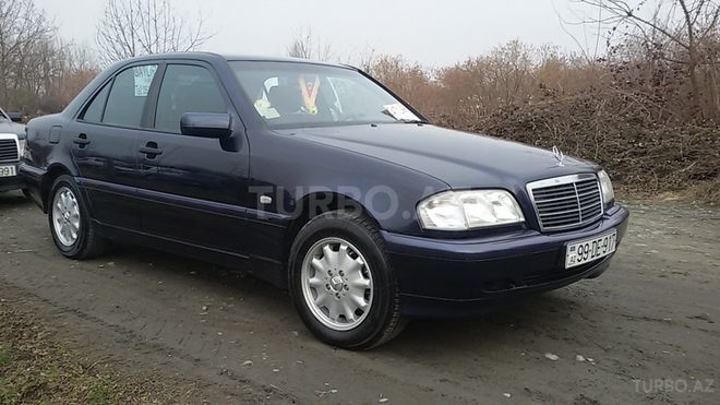 Mercedes C 220 1999, 260,000 km - 0.2 л - Zaqatala