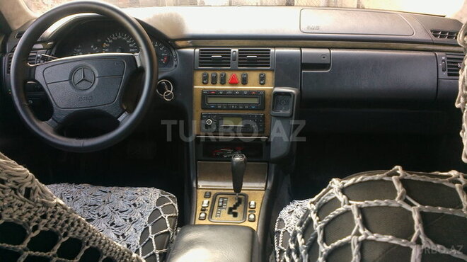 Mercedes E 240 1998, 395,000 km - 2.4 л - Bakı