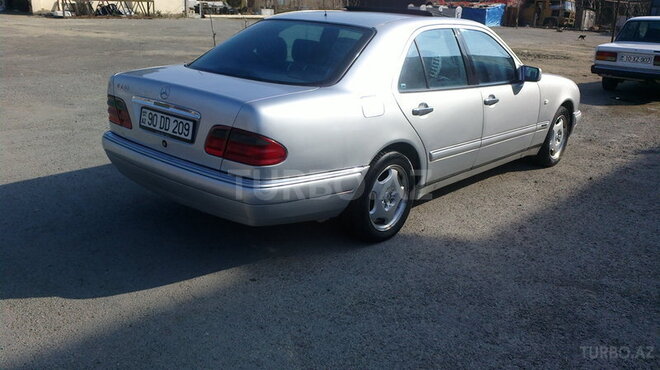 Mercedes E 240 1998, 395,000 km - 2.4 л - Bakı