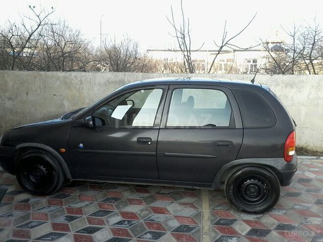 Opel Corsa 1998, 120,000 km - 1.4 l - Bakı