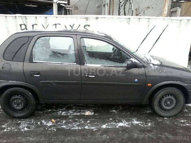 Opel Corsa 1998, 120,000 km - 1.4 l - Bakı