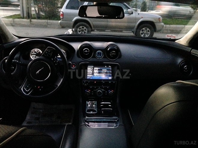 Jaguar  2011, 75,000 km - 5.0 л - Bakı