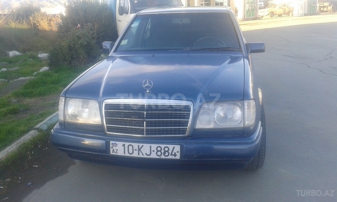 Mercedes E 200 1987, 220,000 km - 2.0 l - Şəmkir
