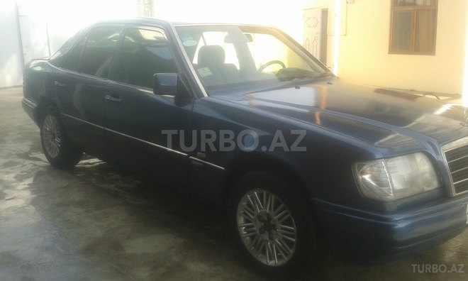 Mercedes E 200 1987, 220,000 km - 2.0 l - Şəmkir
