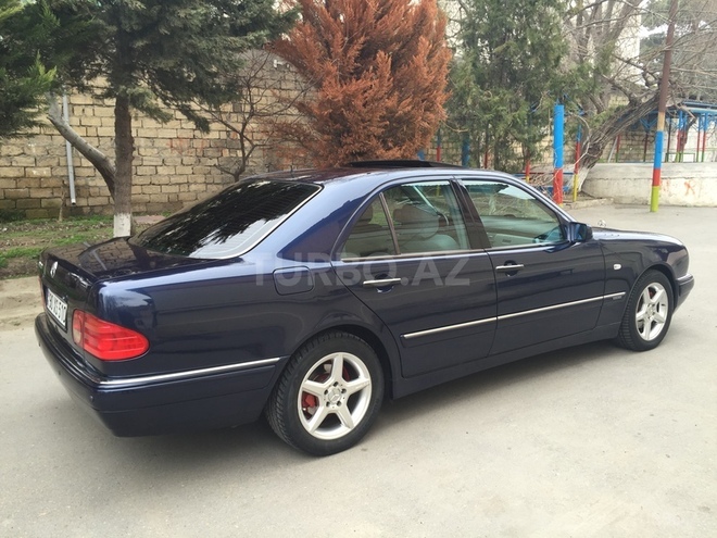 Mercedes E 240 1999, 185,000 km - 2.4 л - Bakı