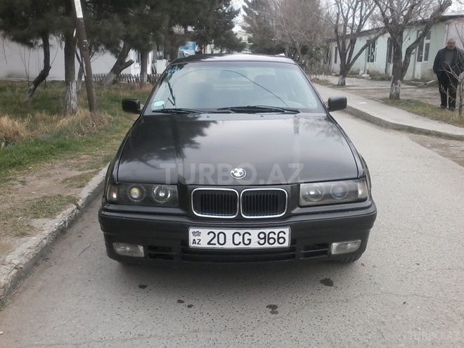 BMW 316 1992, 300,000 km - 1.6 l - Sumqayıt