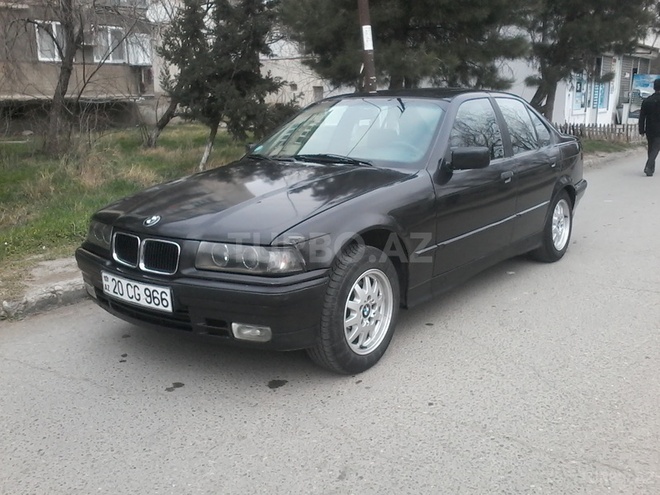 BMW 316 1992, 300,000 km - 1.6 l - Sumqayıt