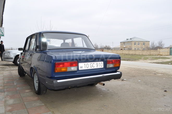 LADA (VAZ) 2107 2009, 88,000 km - 1.6 l - Şabran