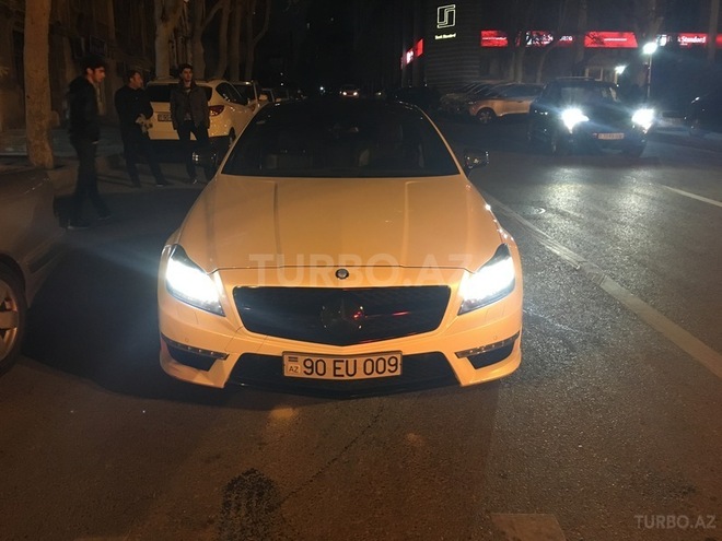 Mercedes CLS 63 AMG 2013, 37,000 km - 5.5 l - Bakı