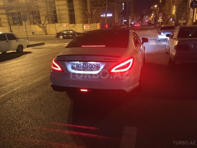 Mercedes CLS 63 AMG 2013, 37,000 km - 5.5 l - Bakı