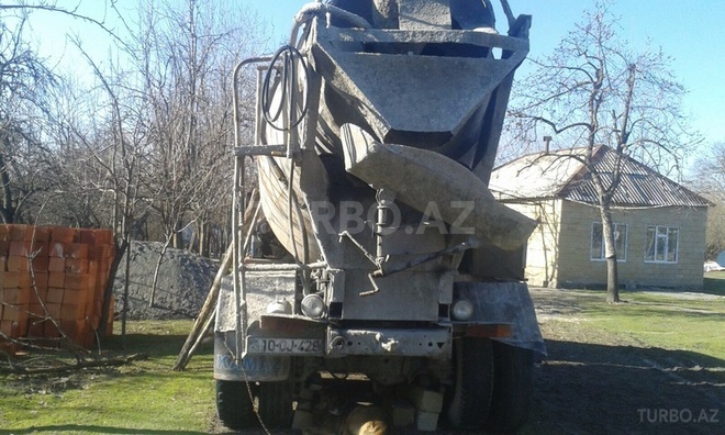 KamAz 5410 1986, 167,500 km - 11.0 l - Zaqatala