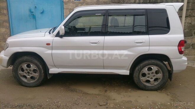 Mitsubishi Pajero io 1999, 220,000 km - 1.8 l - Bakı