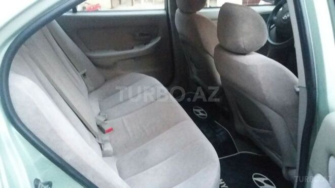Hyundai Elantra 2004, 180,000 km - 2.0 l - Bakı