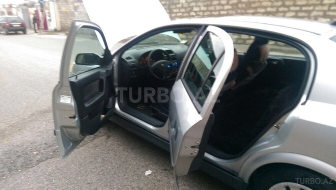 Opel Astra 2000, 145,000 km - 1.8 л - Bakı