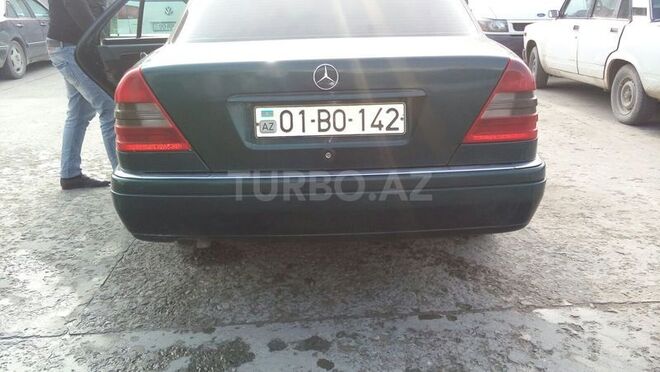 Mercedes C 180 1995, 200,000 km - 1.8 l - Bakı