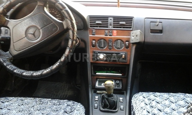 Mercedes C 180 1994, 335,000 km - 1.8 l - İsmayıllı