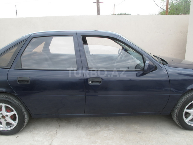 Opel Vectra 1992, 255,090 km - 2.0 l - Bakı