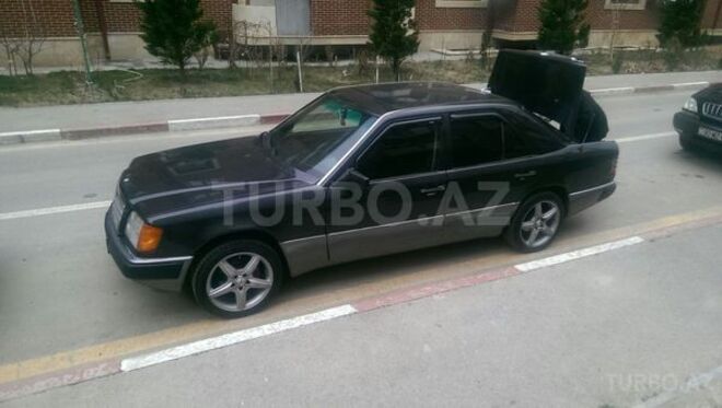 Mercedes E 220 1993, 312,000 km - 2.2 л - Bakı