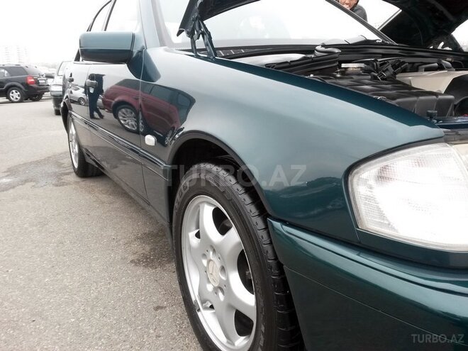 Mercedes C 200 1997, 288,000 km - 2.0 л - Bakı