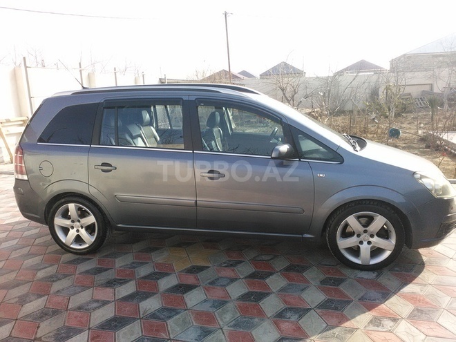 Opel Zafira 2005, 208,000 km - 1.9 l - Bakı