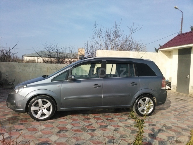 Opel Zafira 2005, 208,000 km - 1.9 l - Bakı