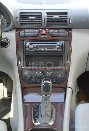 Mercedes C 180 2000, 200,606 km - 2.0 л - Bakı