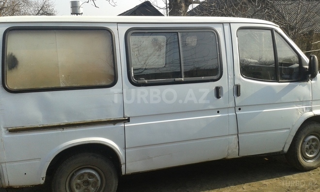 Ford Transit 1991, 350,000 km - 2.5 l - Qax
