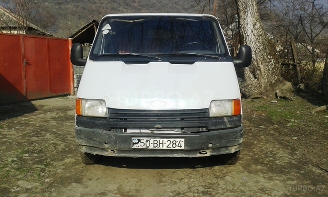 Ford Transit 1991, 350,000 km - 2.5 l - Qax