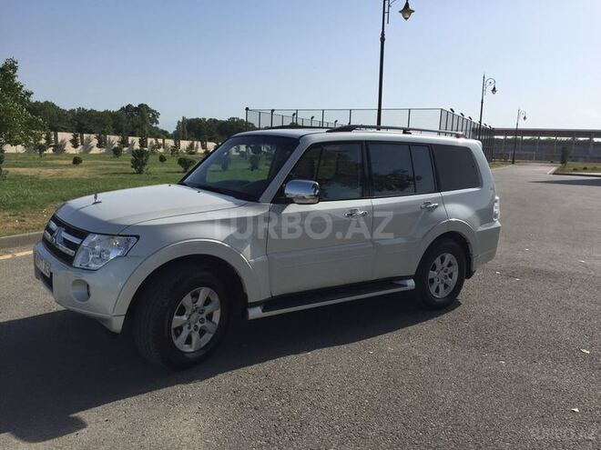 Mitsubishi Pajero 2008, 180,000 km - 3.0 l - Bakı