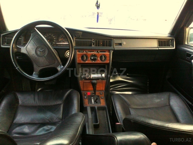 Mercedes 190 1992, 212,001 km - 2.0 l - Bakı
