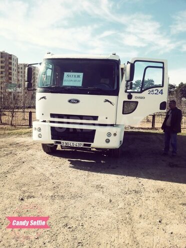 Ford Cargo 2006, 300,000 km - 7.5 l - Mingəçevir