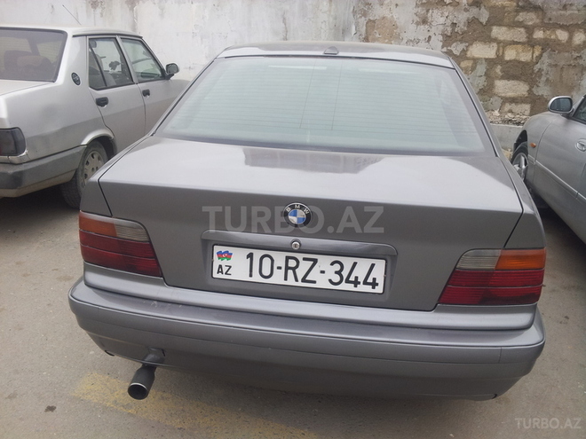 BMW 318 1992, 440,000 km - 1.8 l - Bakı