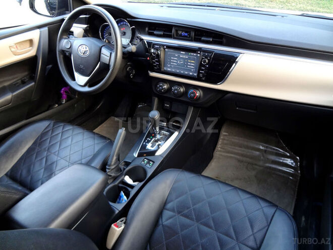 Toyota Corolla 2015, 19,000 km - 1.6 l - Bakı