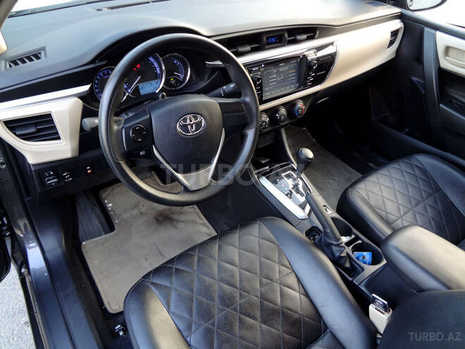 Toyota Corolla 2015, 19,000 km - 1.6 l - Bakı